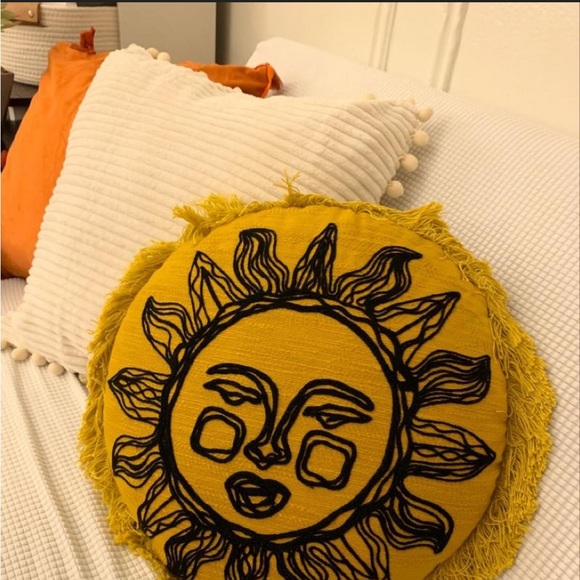 Opalhouse Bedding Round Embroidered Sun Fringe Decorative Throw